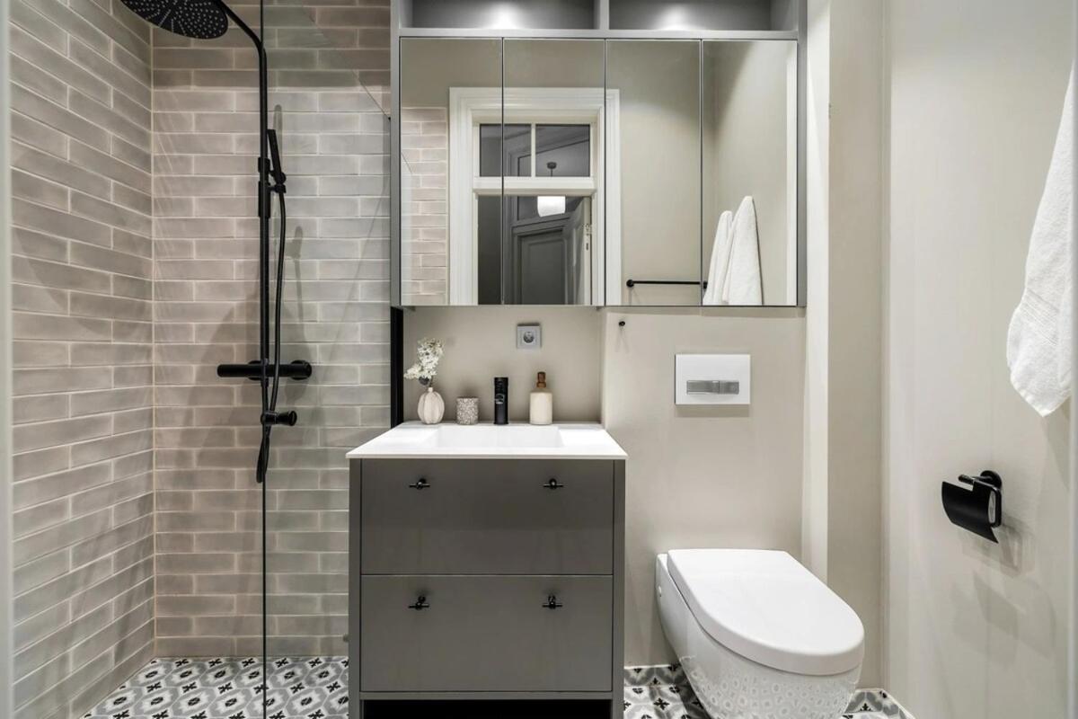 Elegant In Oslos Beautiful Street Apartment